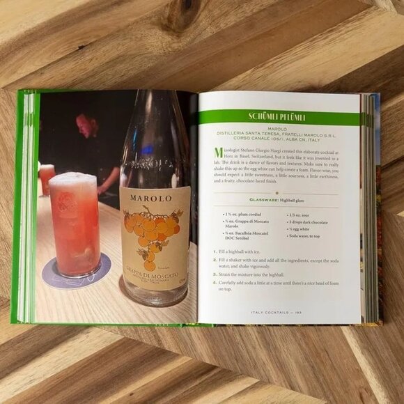 ($10) Italy Cocktails: An Elegant Collection of Over 100 Recipes - Picture 6 of 8